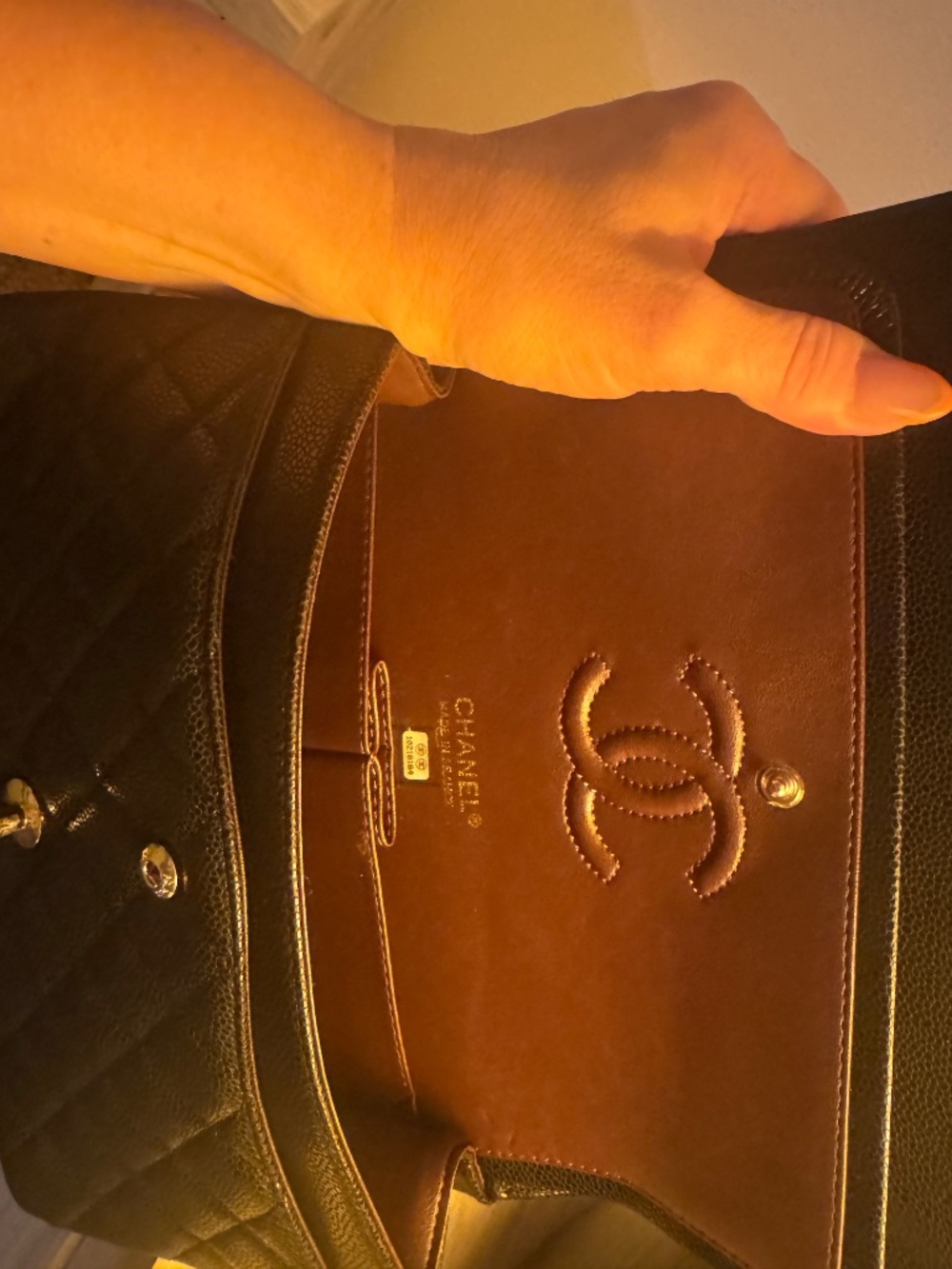 Chanel Handbag - Picture 5 of 6